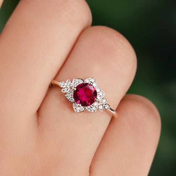 Vintage Style Floral ring - Red Ruby, Art Deco Flower Ring July Birthstone - Picture 1 of 3